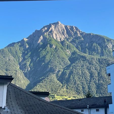 Brig City Mountain View Buitenkant foto